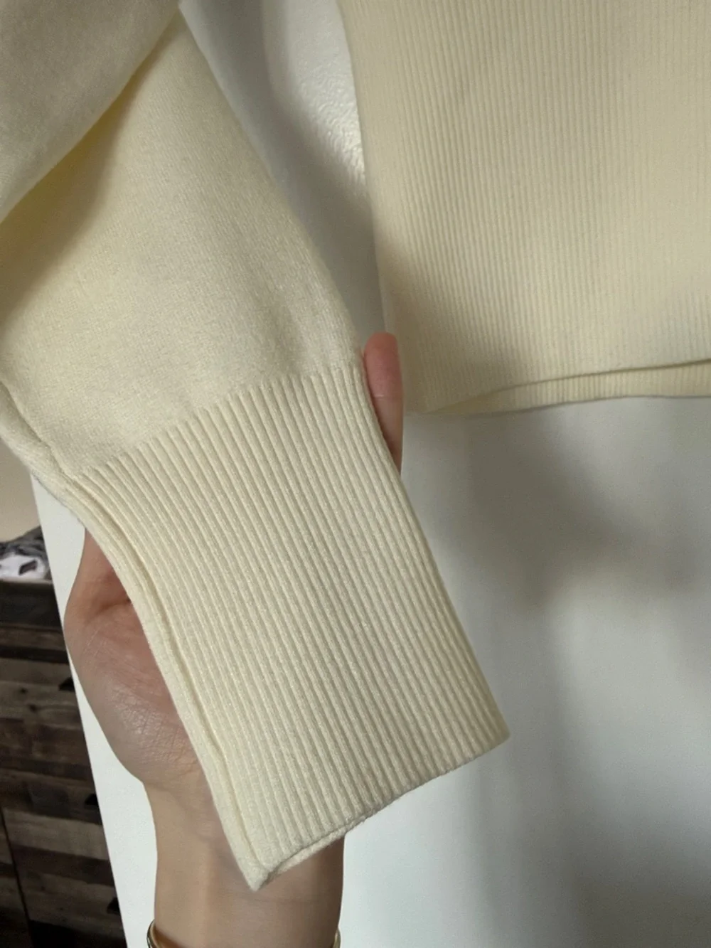 ARITZIA Golightly Cardigan - Picture 4 of 4